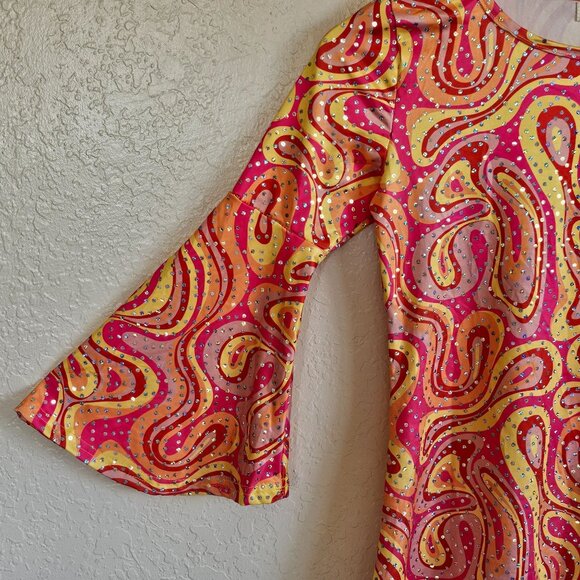 Retro 70s-Inspired Bell Sleeve Dress Swirl Print Pink/Orange/Yellow Besser Bay - Picture 5 of 8